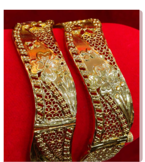 Yasmi Exclusive: The Kopou Phool Floral Cuff Bangle Set