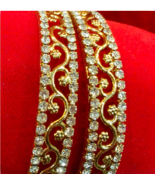 Yasmi Heritage Collection: The Royal Vine Diamond Bangle Set 💎